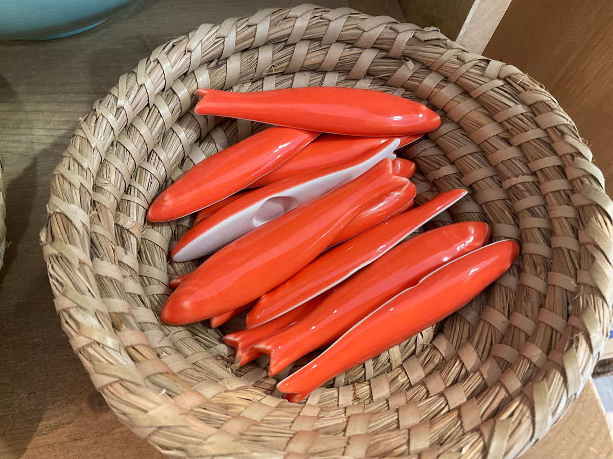 Porte-couteaux en céramique